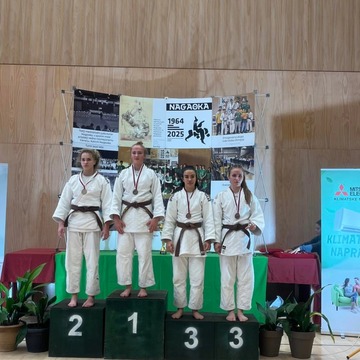 Judo klub Ippon Kamnik se je na tekmovanju Nagaoka 2025 uvrstil na ekipno 2. mesto (7)